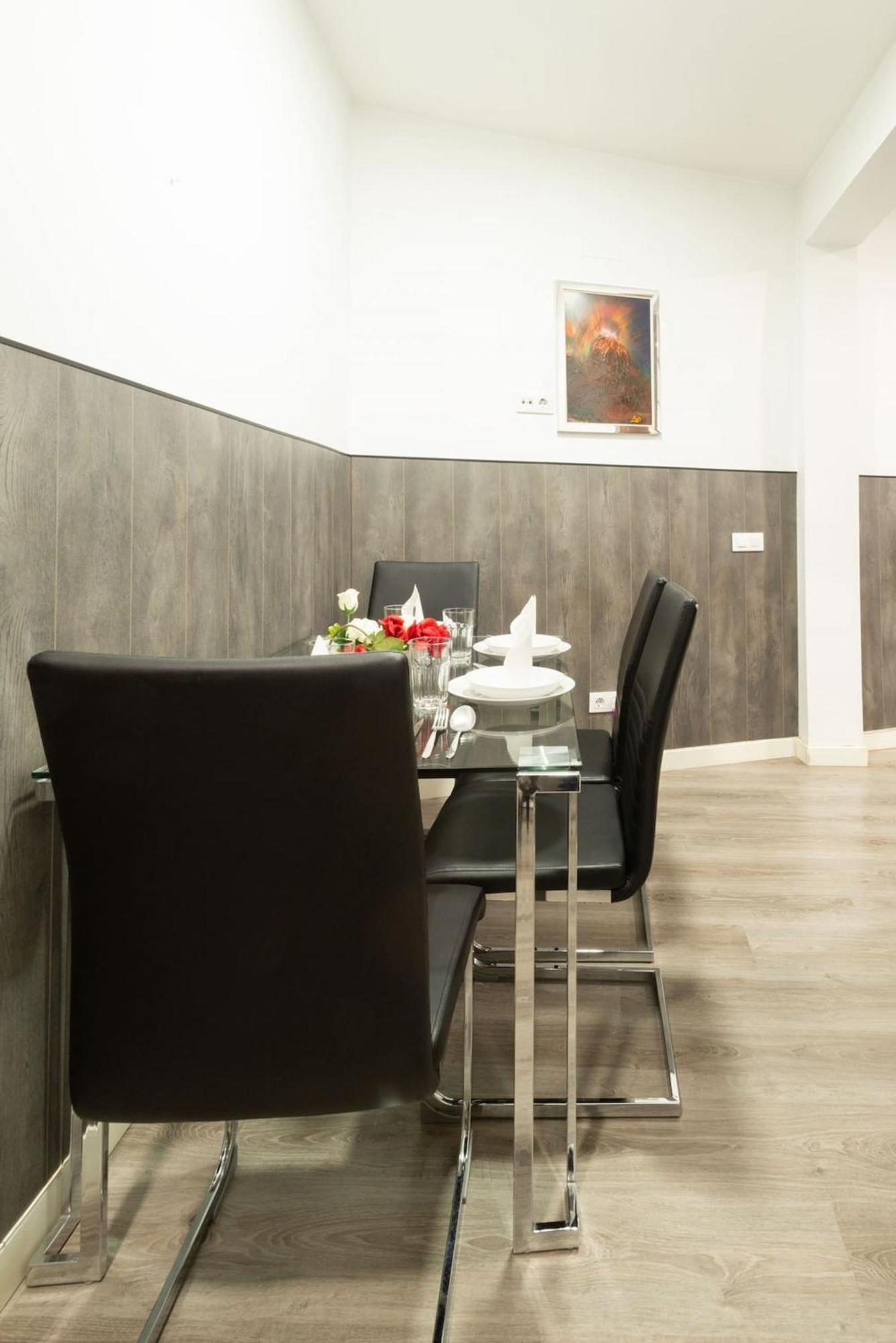 Apartamentos Day Madrid Plaza De Espana Centro Gran Via Sol Malasana Екстериор снимка