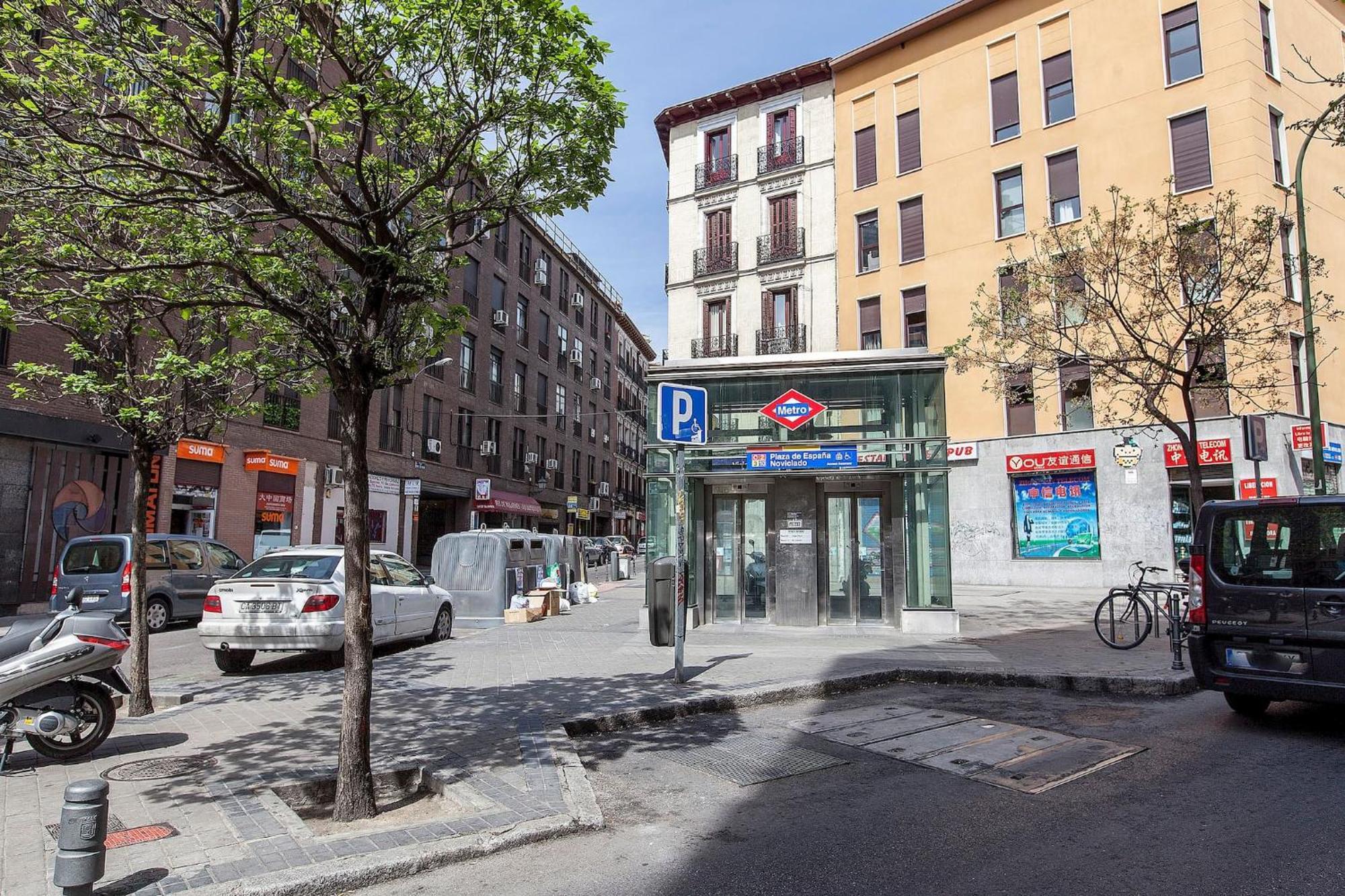 Apartamentos Day Madrid Plaza De Espana Centro Gran Via Sol Malasana Екстериор снимка