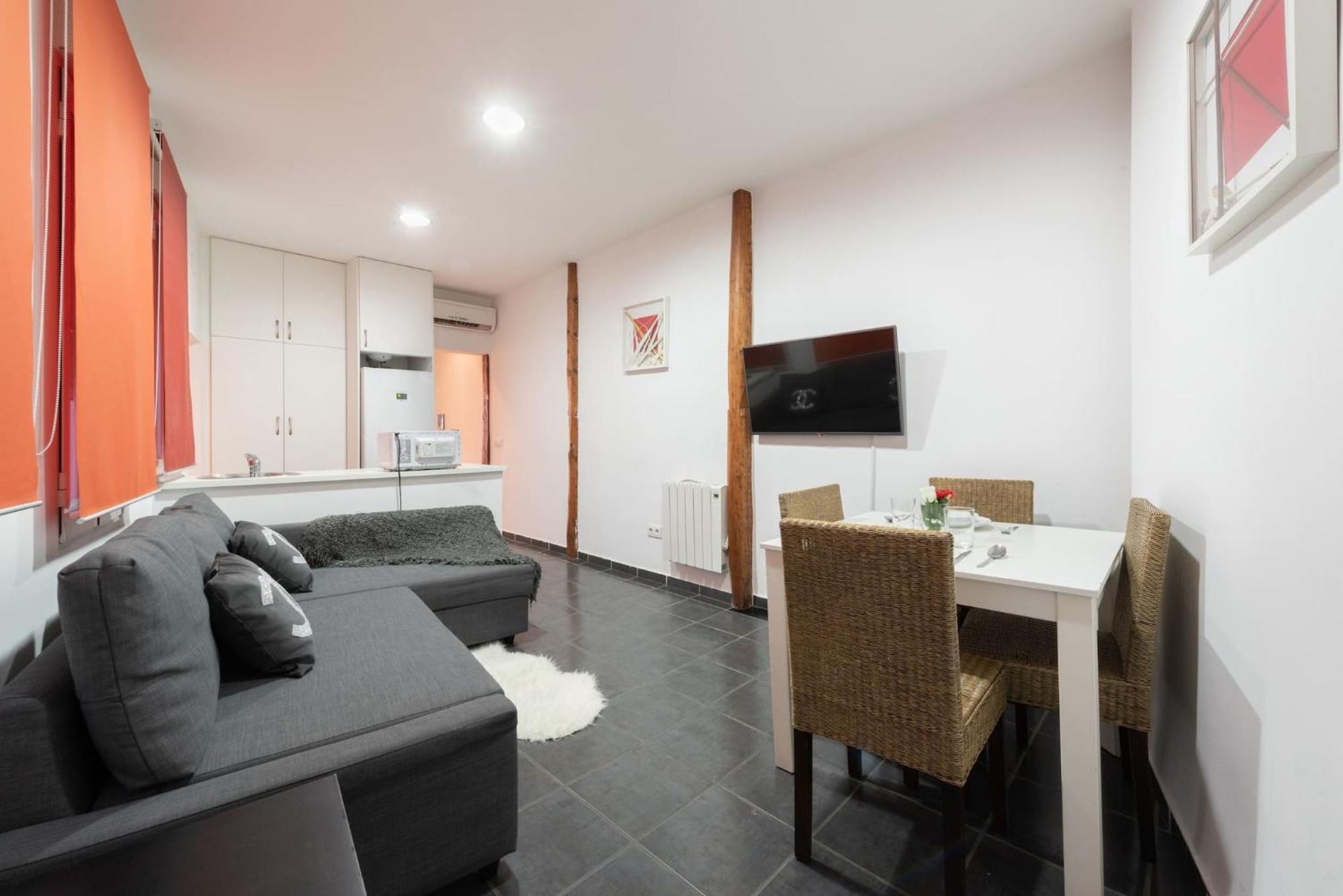 Apartamentos Day Madrid Plaza De Espana Centro Gran Via Sol Malasana Екстериор снимка