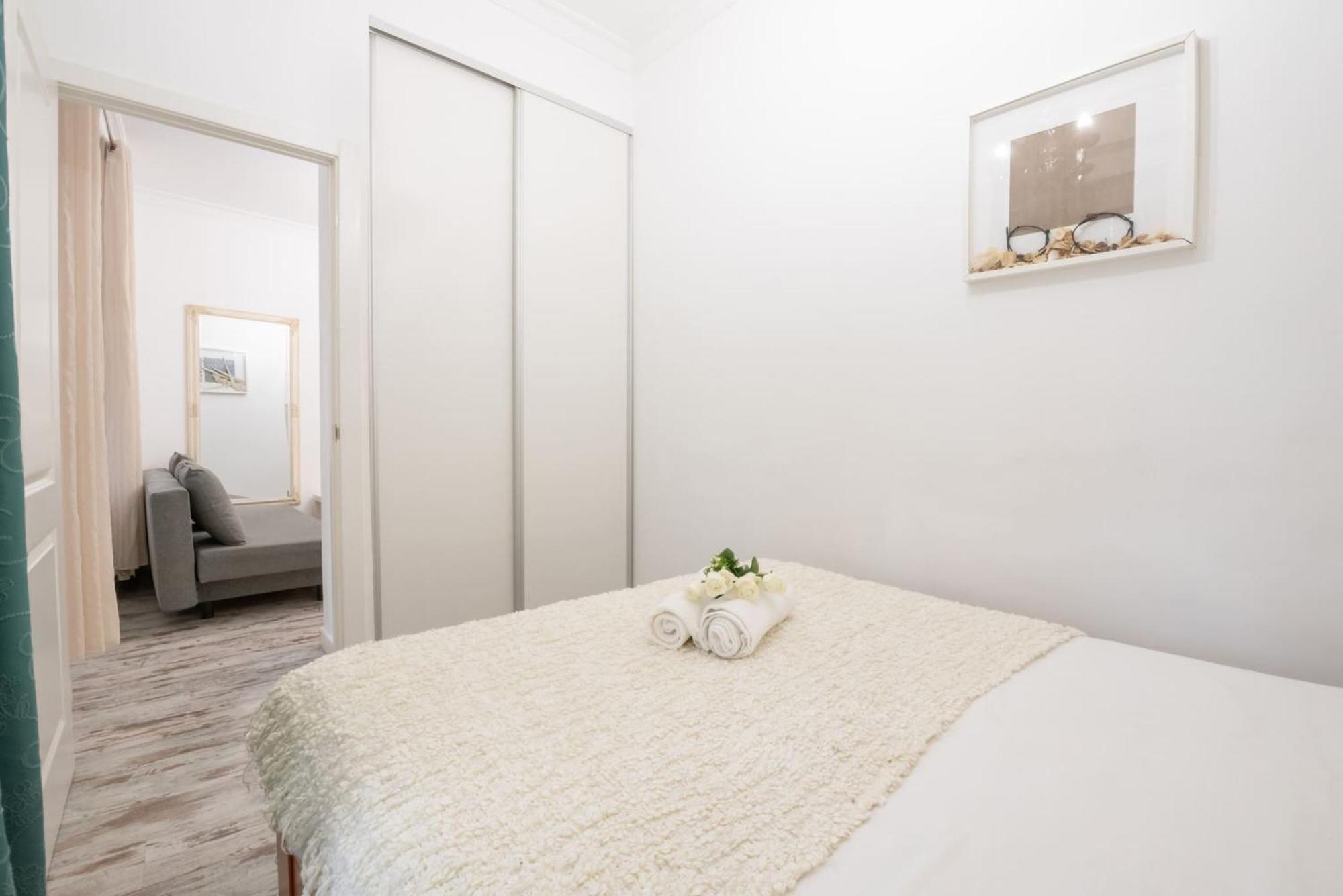 Apartamentos Day Madrid Plaza De Espana Centro Gran Via Sol Malasana Екстериор снимка