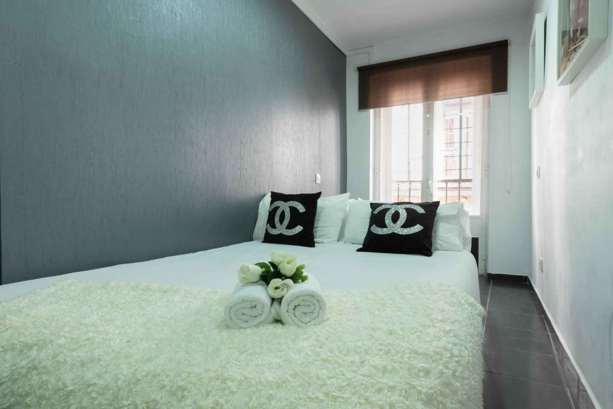 Apartamentos Day Madrid Plaza De Espana Centro Gran Via Sol Malasana Екстериор снимка