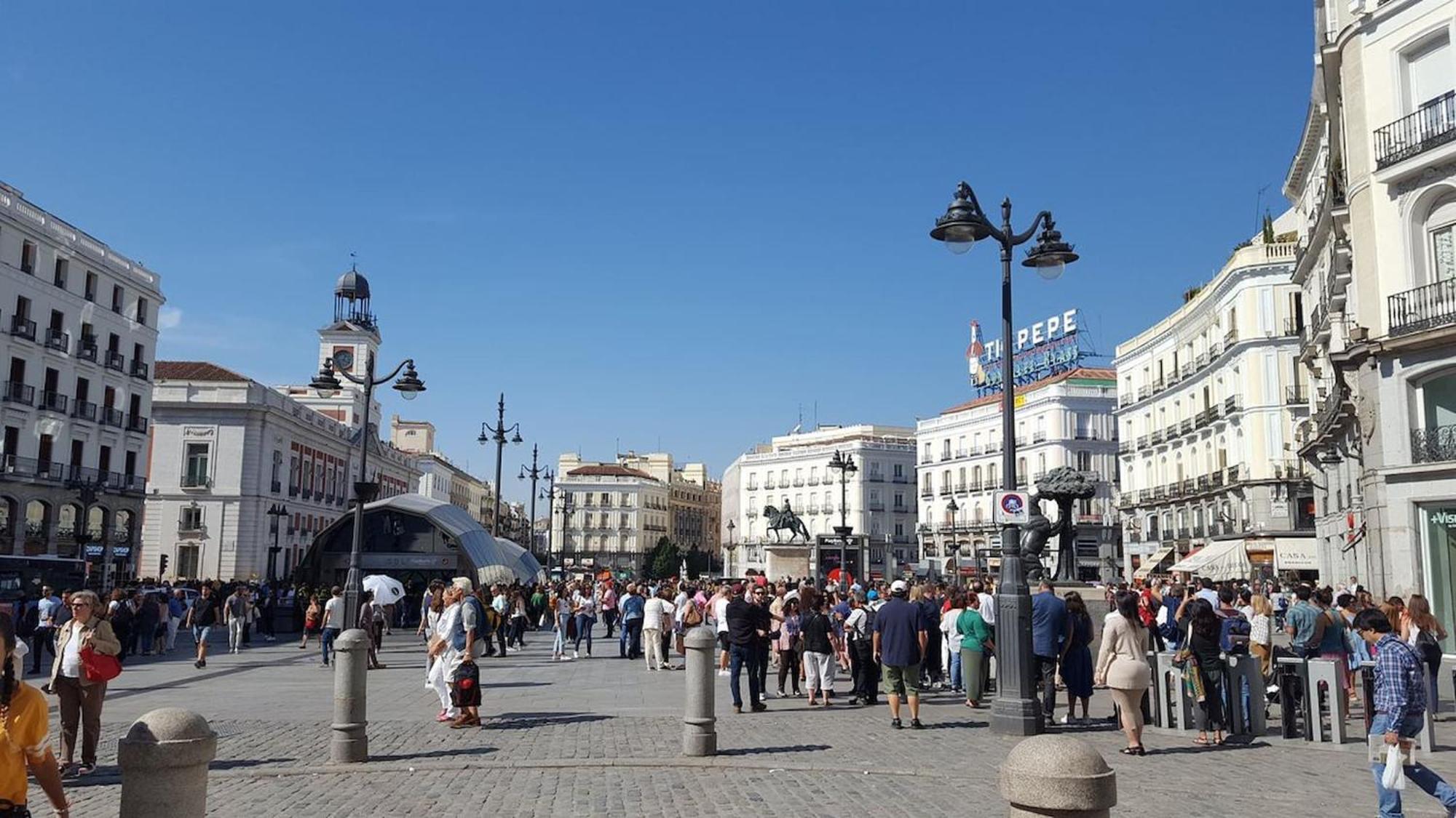 Apartamentos Day Madrid Plaza De Espana Centro Gran Via Sol Malasana Екстериор снимка