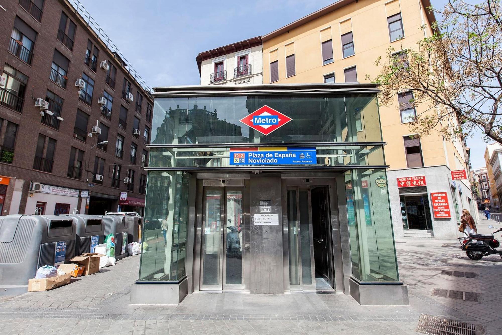 Apartamentos Day Madrid Plaza De Espana Centro Gran Via Sol Malasana Екстериор снимка